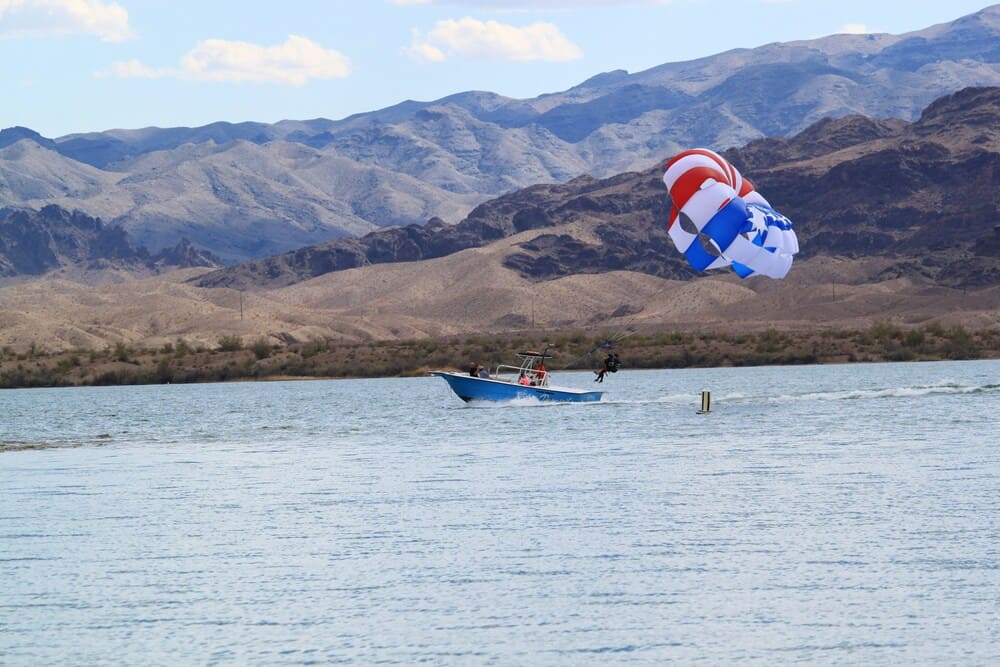 parasailer on Lake Havasu City